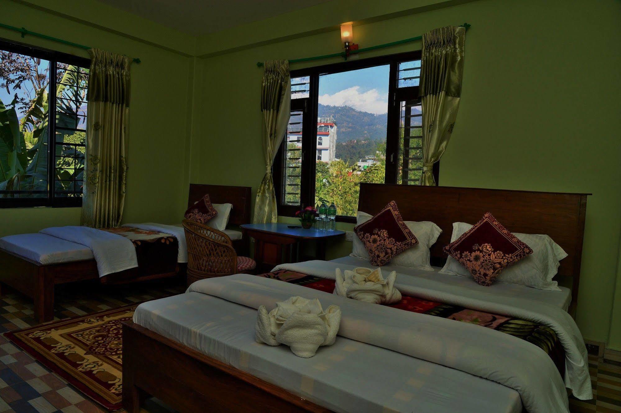 โฮเต็ล แมนดาลา Hotel โพคารา ภายนอก รูปภาพ
